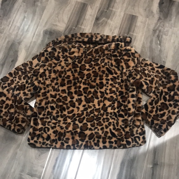 Fuzzy Leopard Jacket - Picture 5 of 5